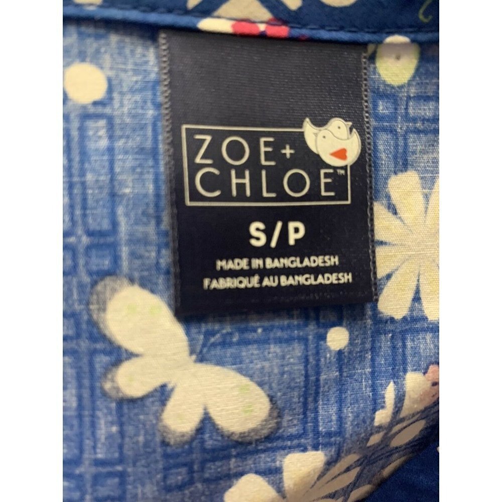 Zoe Chloe NWT Scrub Top Small Blue Floral Butterfly Dot Print V Neck Nursing - Picture 9 of 9